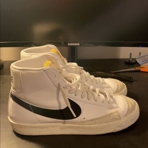 Blazer Mid ‘77 Vintage White Black